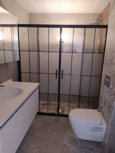 Çerçevesiz Menteşeli Lüks 1